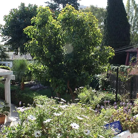 Boutique Geranios Del Pinar Πανσιόν *