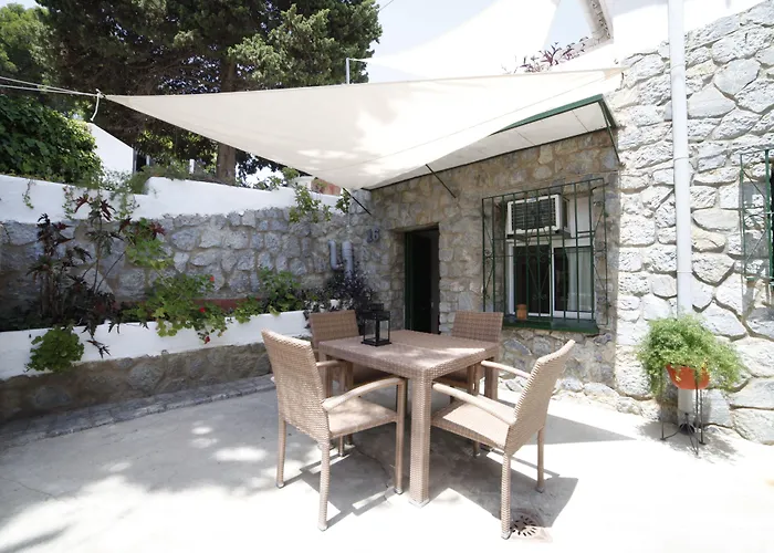 게스트하우스 Boutique Geranios Del Pinar *