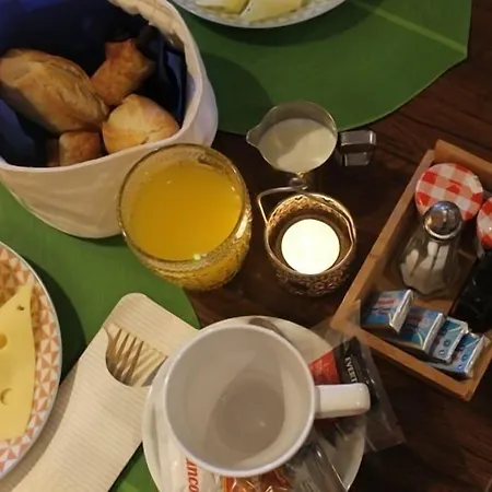 Boutique Geranios Del Pinar 招待所 托雷莫利诺斯