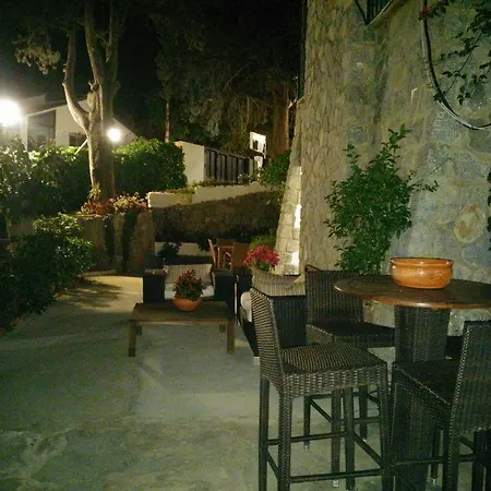 Boutique Geranios Del Pinar Vendégház Torremolinos