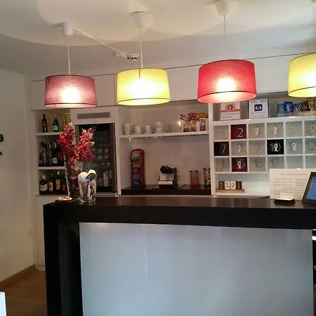 Boutique Geranios Del Pinar בית הארחה טורמולינוס