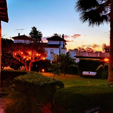 招待所 Boutique Geranios Del Pinar 托雷莫利诺斯