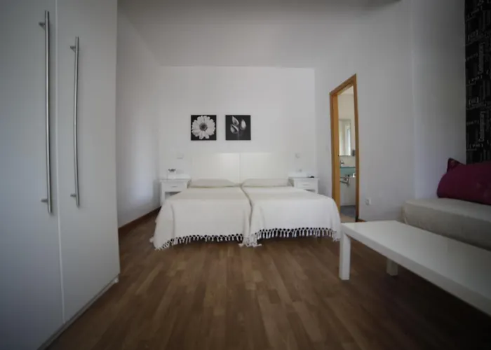 Boutique Geranios Del Pinar Guest house